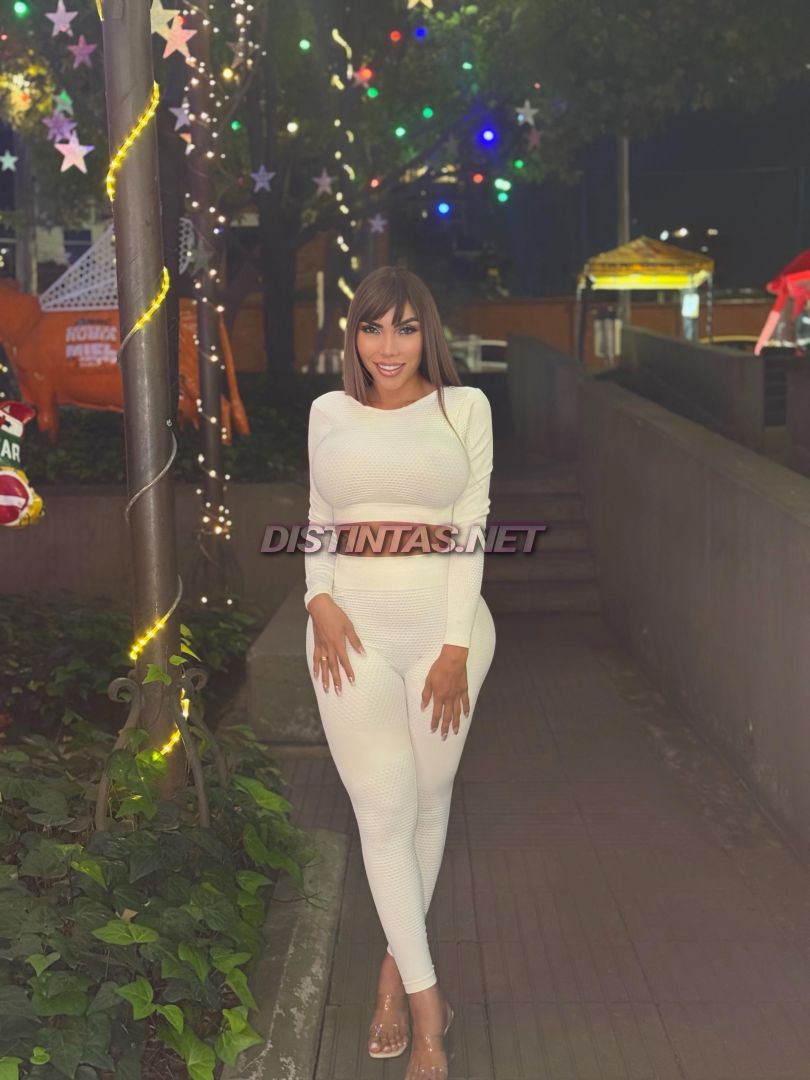 Lizzy laynez 