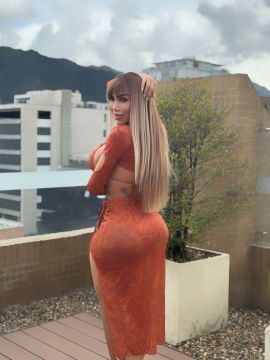 Lizzy laynez 
