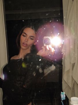 Mia Doll