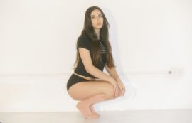 Mia Doll