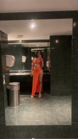 Amelia Vega