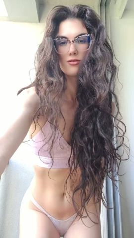 Bruna Colombo 