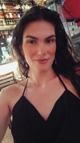Bruna Colombo 