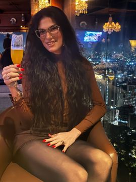 Bruna Colombo 