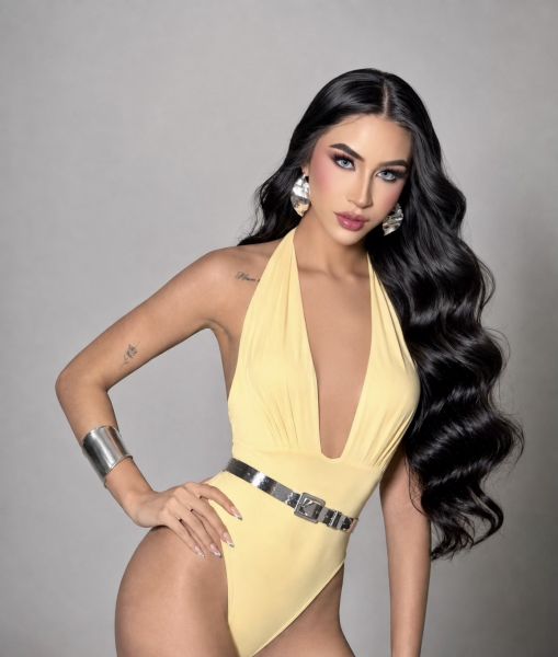 Holiss soy Alondra🩷
 Espero atenderlo de la mejor manera! 
 linda, Atenta ,  Educada , complaciente, y sociable🫶🏻 Atrevete a vivir la mejor experiencia de tu vida 👸🏻
 Ful contenido muy hot❤️‍🔥
