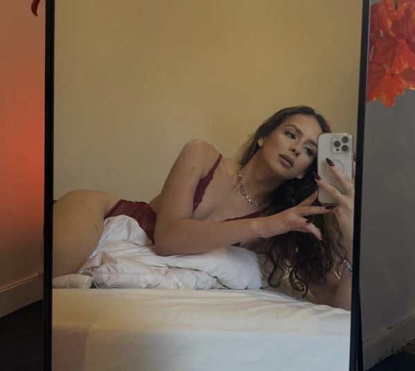 22 aninhos, brasileira e doida para te dar prazer 