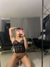 Mia