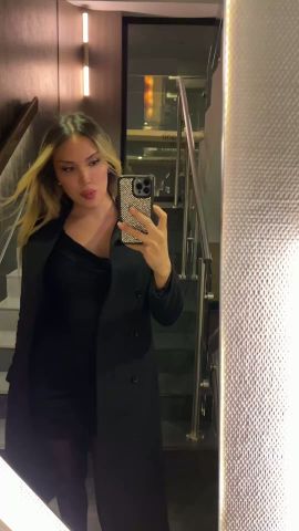 Mia