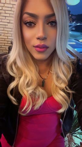 Sabrina Foxx