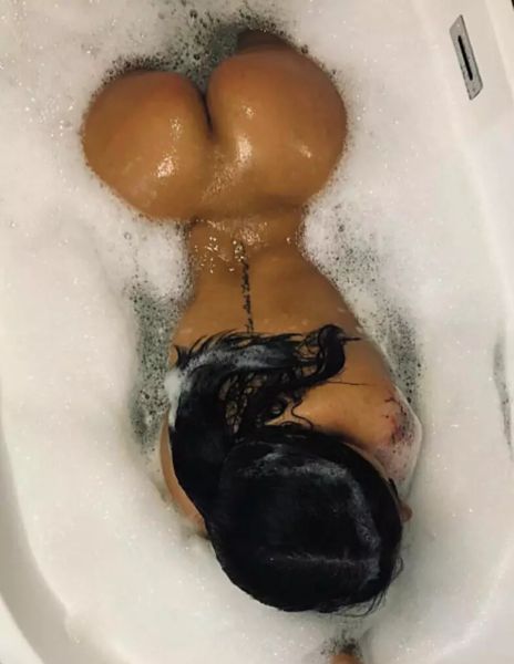 Τρανς συνοδοί Alondra Telles 	 Bangkok