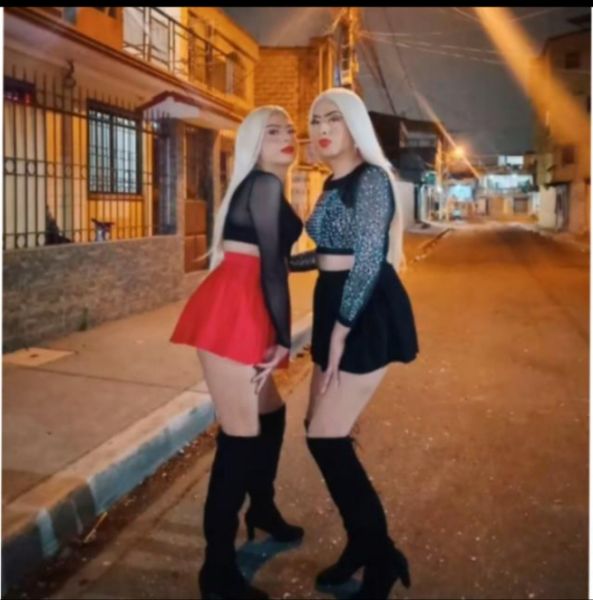 Hola Bienvenido a mi perfil Caliente papiiii 😘
Te saluda Danna Una de las Hermosas Hermanitas gemelas trans de Guayaquil  tiernita dotada ardiente siempre queriendo tener tu rica verga en mi boca y culo caliente para sacarte hasta la ultima gotita de leche papiiii me das?!! 
Trato de novios, sin apuros te mamo todo lo que quieras culito, verga y bolas, me culeas en todas las posiciones que quieras, 69, pajas mutuas, besos, beso negro, juegos de roles full anal mucho morbo y más 
Soy Dotada mi pene mide 19 cm grande cabezón si deseas experimentar con el, será tuyo? Te dejo mis números de WhatsApp para que me escribas ...... También ya disponibles para tríos con mi hermanita Gemela Scharleth, tendrías dos bocas iguales mamando tu verga dos culos para ti solo morbo y besos de 3 además disponible para videos llamadas calientes videos y fotos solo me escribes y preguntas amor besos 😘😘

