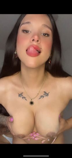 Nicole y Victoria