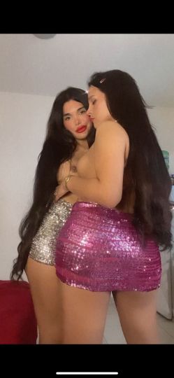 Nicole y Victoria