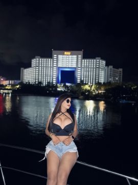 Valentina Garza