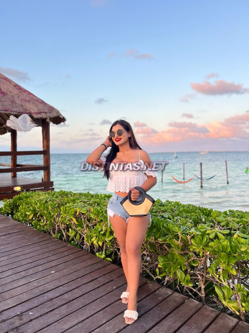 Valentina Garza