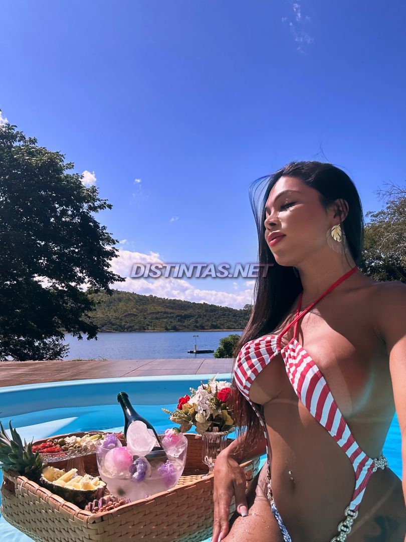 Daphine Ambrozio
