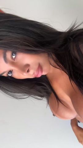 Daphine Ambrozio