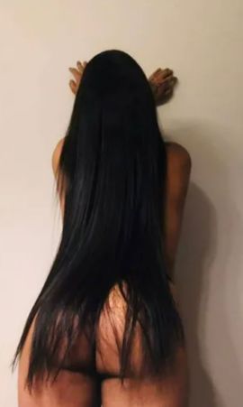 Camila_Versace