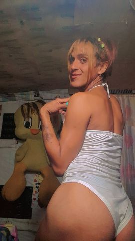 Nikol esmicth