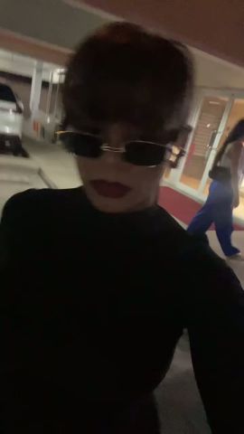 Domina Rhiana 