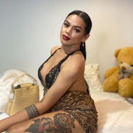 Domina Rhiana 