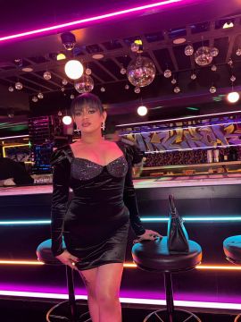 Domina Rhiana 