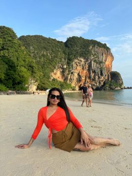Domina Rhiana 