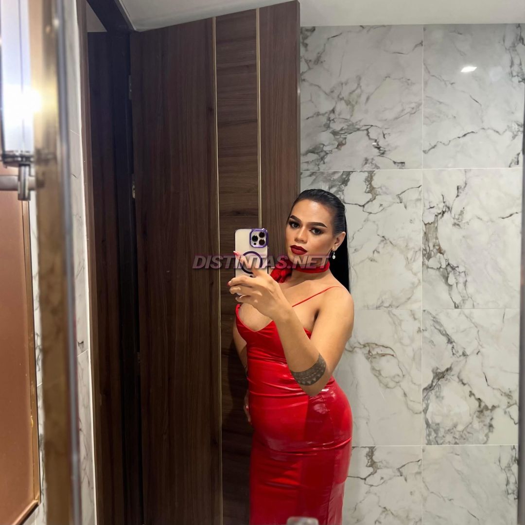 Domina Rhiana 