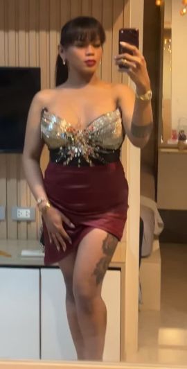 Domina Rhiana 