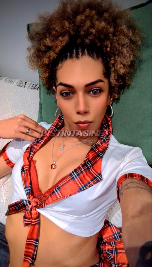 Lory dominatrice 