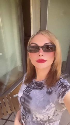 Elsa Von D