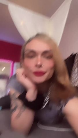 Elsa Von D