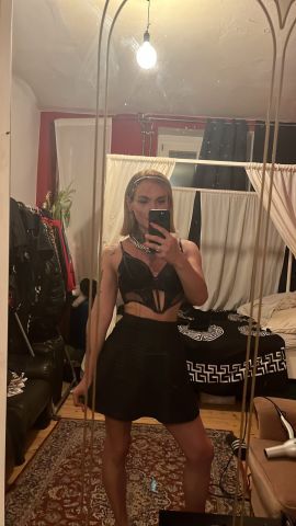 Elsa Von D