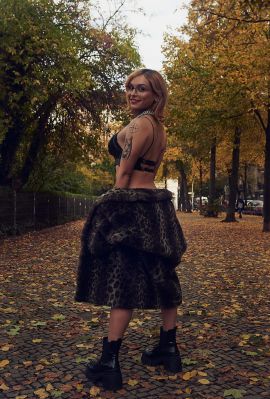 Elsa Von D