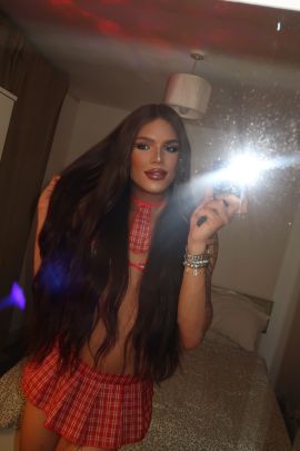 Isabella Hotuk