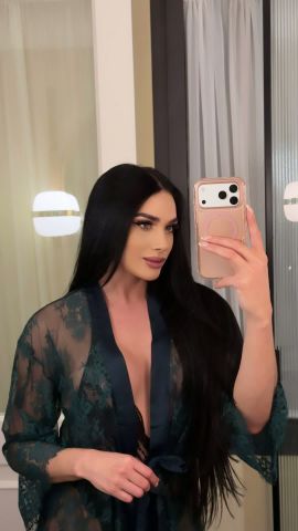 Vanessa Nakary