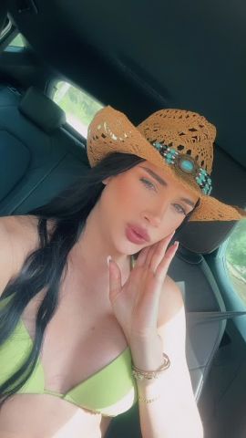 Vanessa Nakary