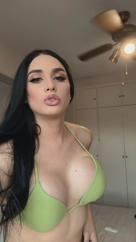 Vanessa Nakary