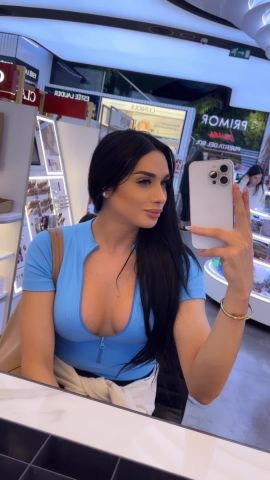 Vanessa Nakary