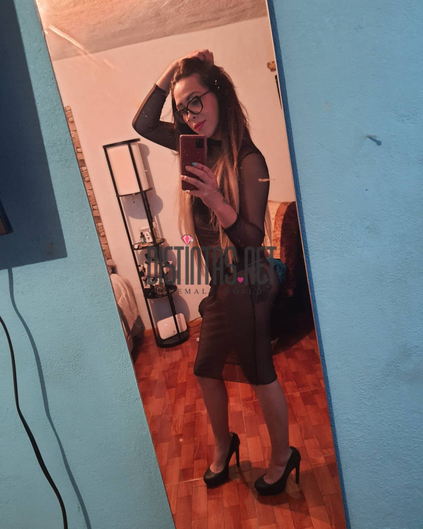 Isis Estrella 