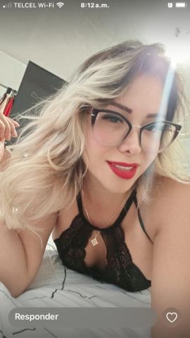 Isis Estrella 