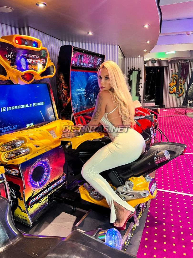 Kamilla Rayalla