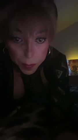 Suzy Santoro 