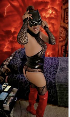 Suzy Santoro 