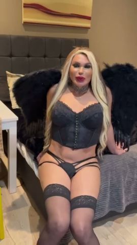 Carol Delavega