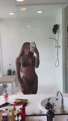Esther Meirelles