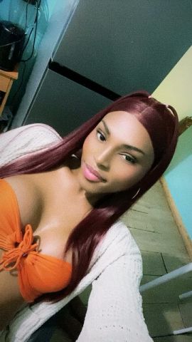 Morenita linda colombiana