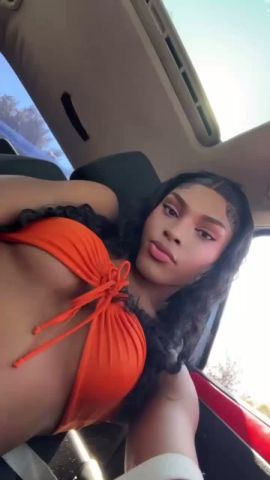 Morenita linda colombiana