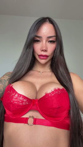 Layla Cristina
