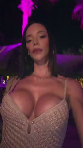 Layla Cristina 